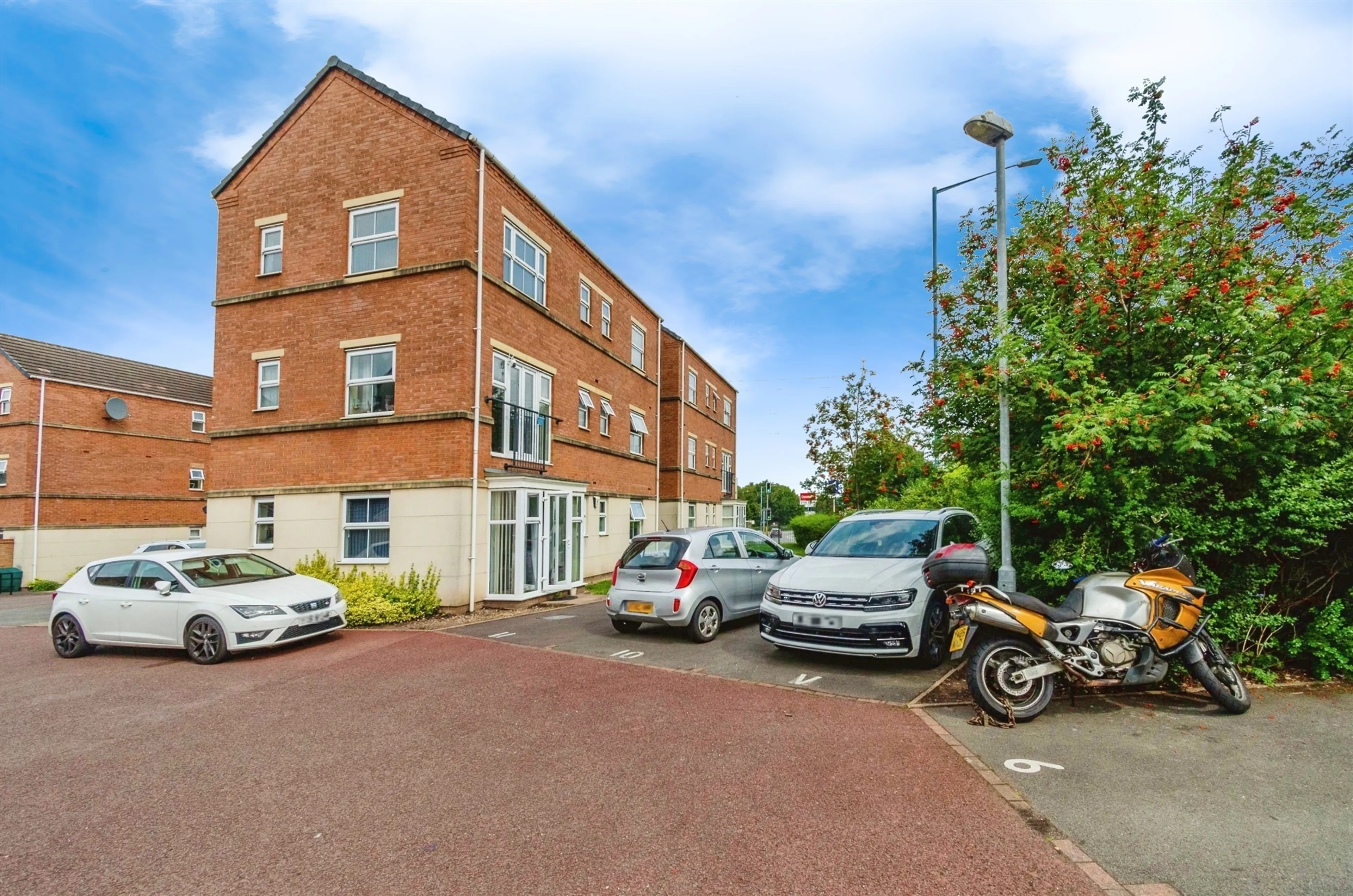 Property photo 0
