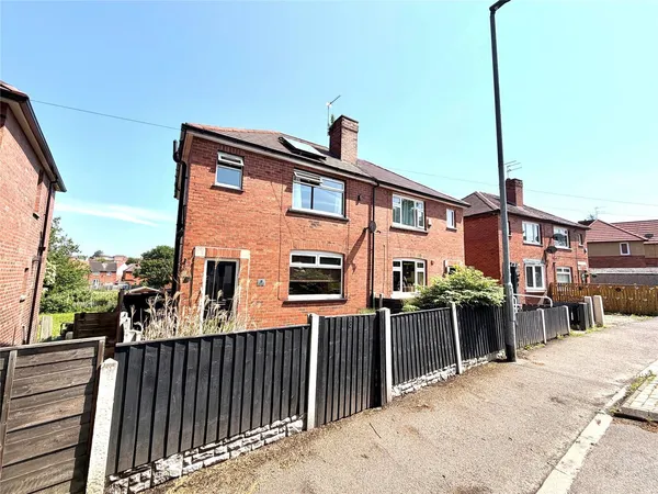 Flanshaw Crescent, Wakefield, West Yo...