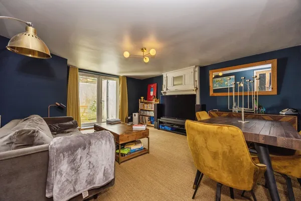 Waterden Road, GUILDFORD, Surrey, GU1
