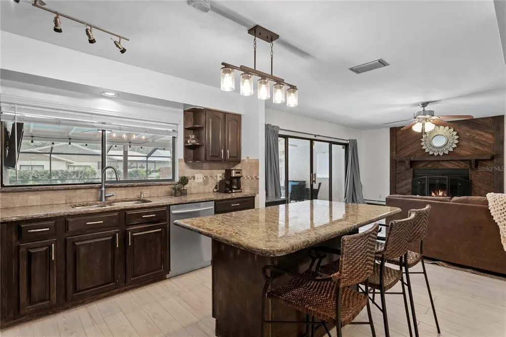 12603 Rain Forest St, Temple Terrace, FL 33617