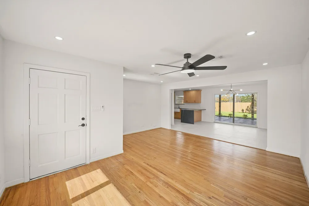5022 Hazelton St, Houston, TX 77035
