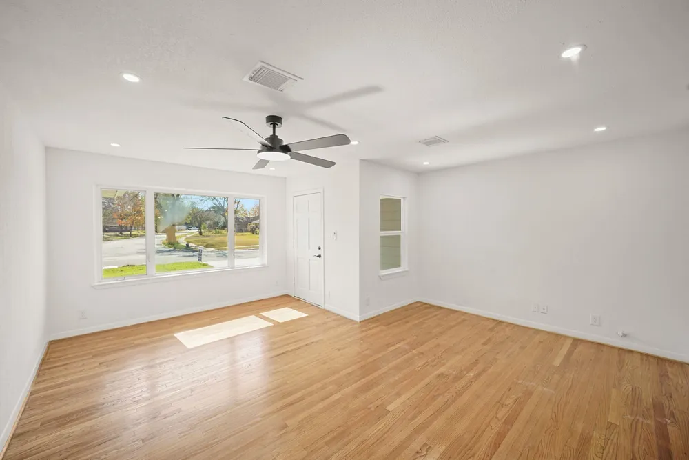 5022 Hazelton St, Houston, TX 77035