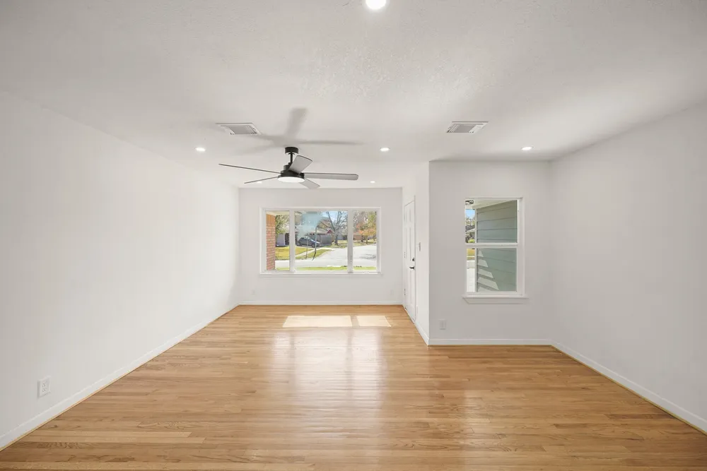 5022 Hazelton St, Houston, TX 77035