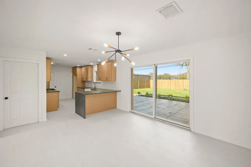 5022 Hazelton St, Houston, TX 77035