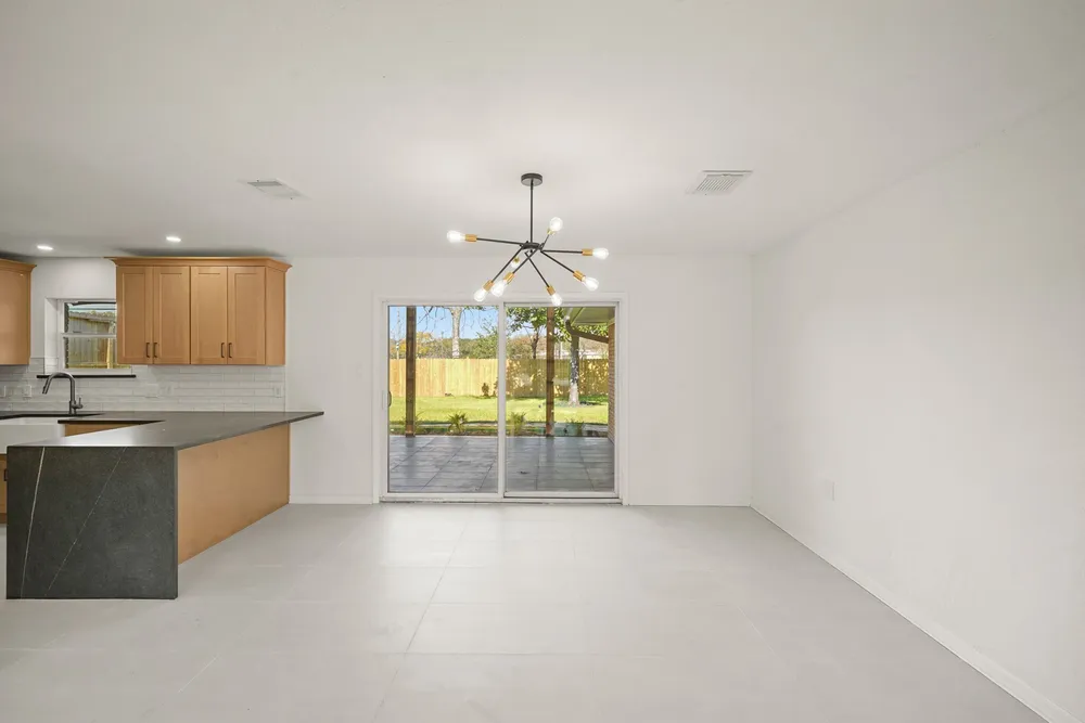 5022 Hazelton St, Houston, TX 77035