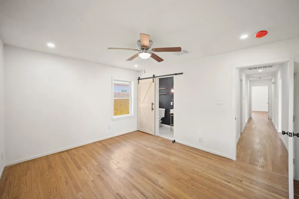 5022 Hazelton St, Houston, TX 77035