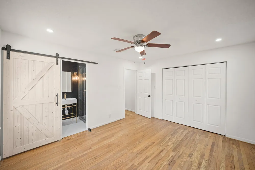 5022 Hazelton St, Houston, TX 77035