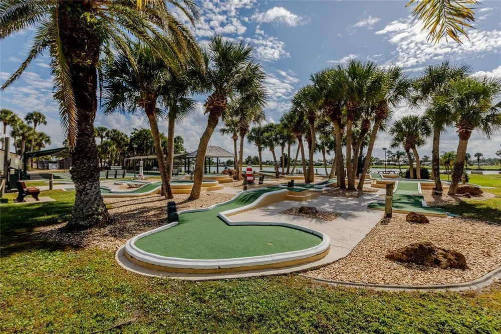 2100 Kings Hwy, Port Charlotte, FL 33980