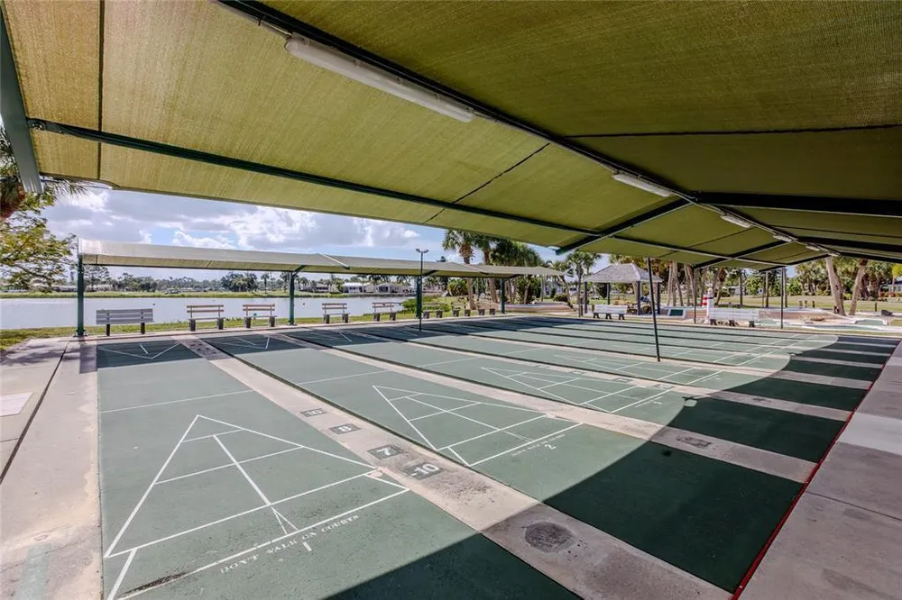 2100 Kings Hwy, Port Charlotte, FL 33980