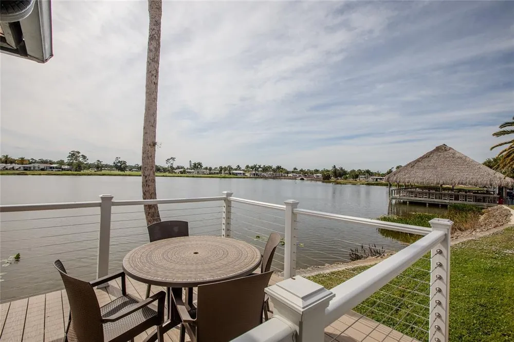 2100 Kings Hwy, Port Charlotte, FL 33980