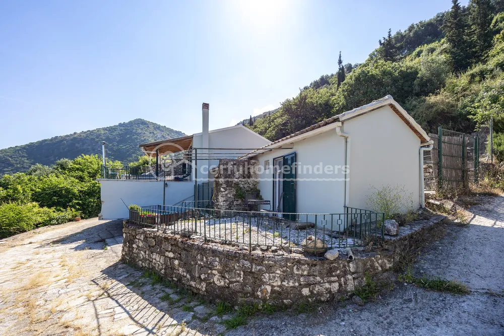 SPITI RODI, Vrachleri, Corfu