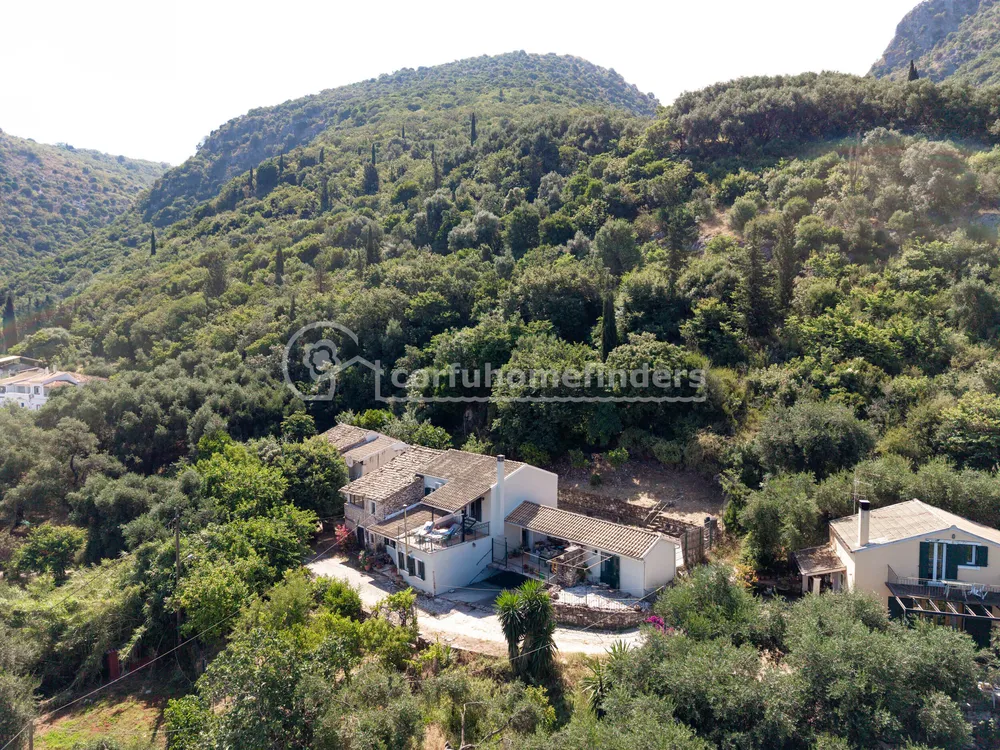 SPITI RODI, Vrachleri, Corfu