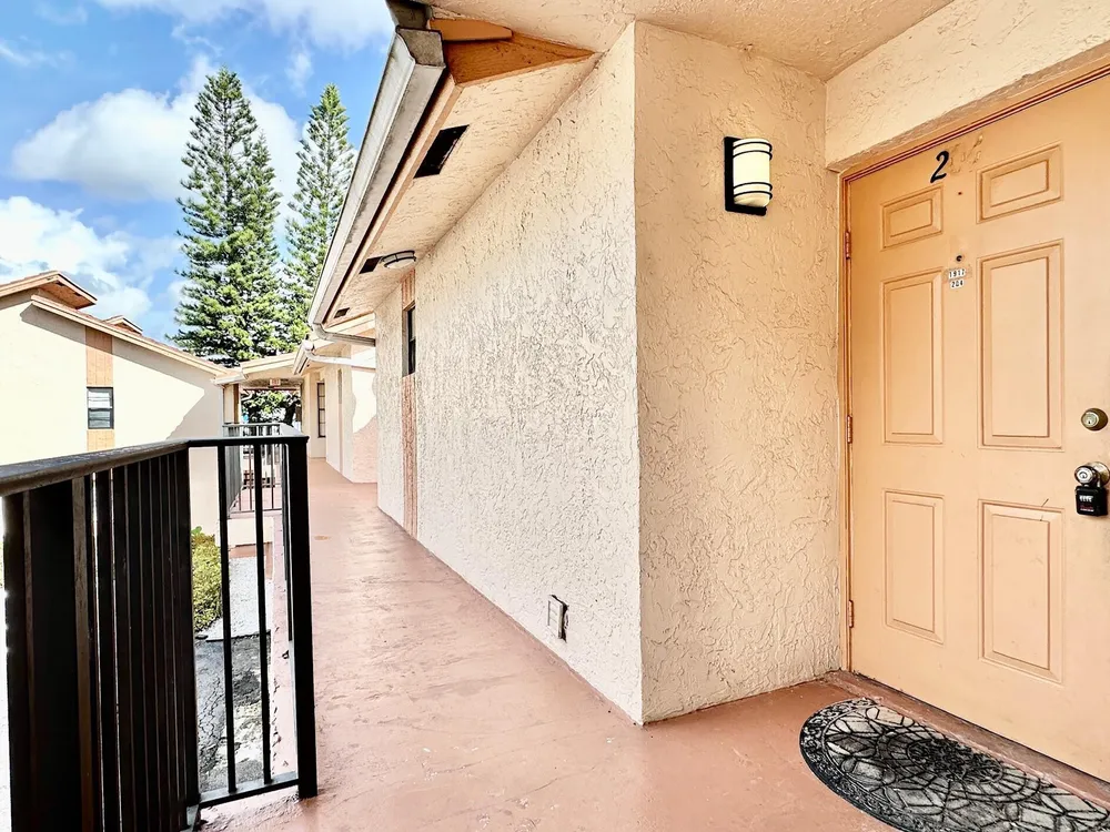 1917 NW 94th Ave, Coral Springs, FL 33071
