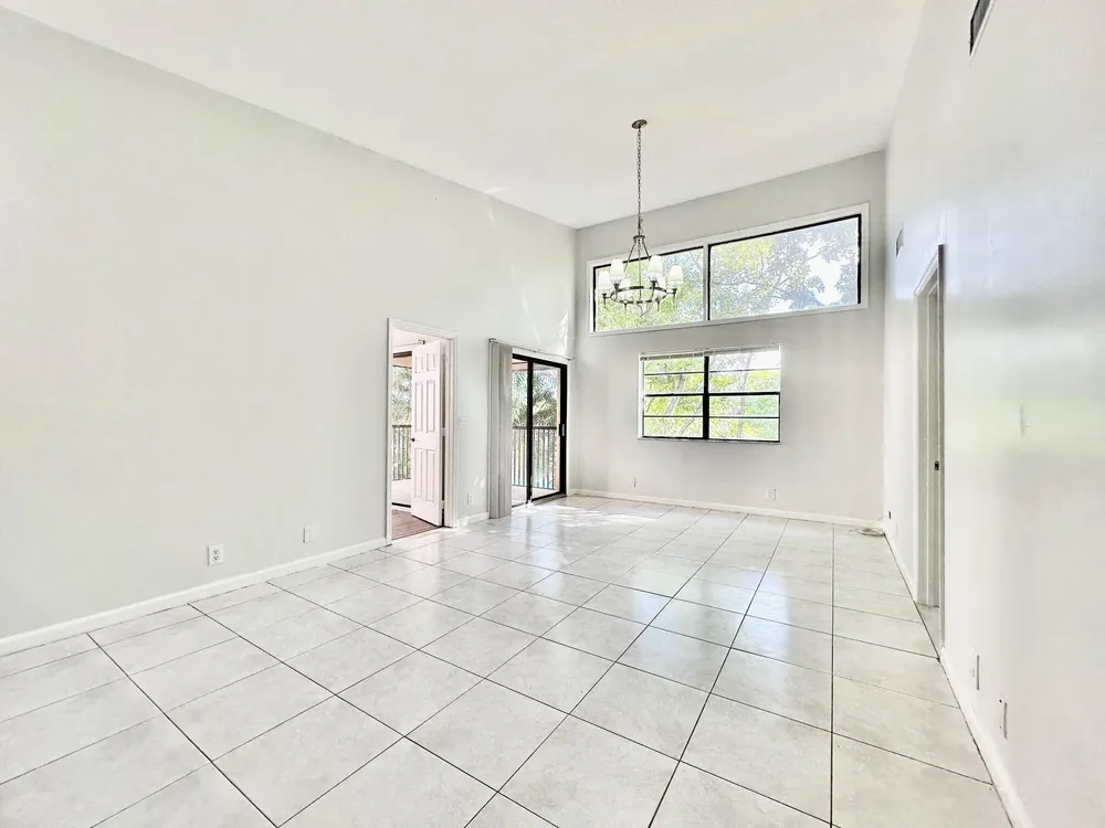 1917 NW 94th Ave, Coral Springs, FL 33071