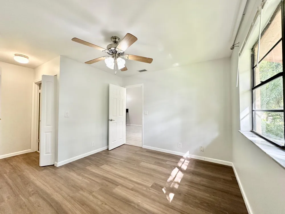 1917 NW 94th Ave, Coral Springs, FL 33071