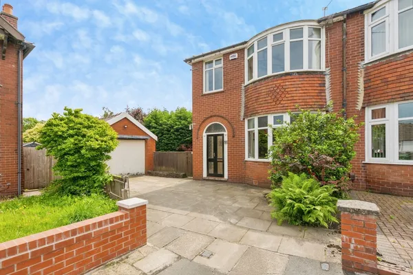 Norfolk Drive, Farnworth, Bolton, Gre...