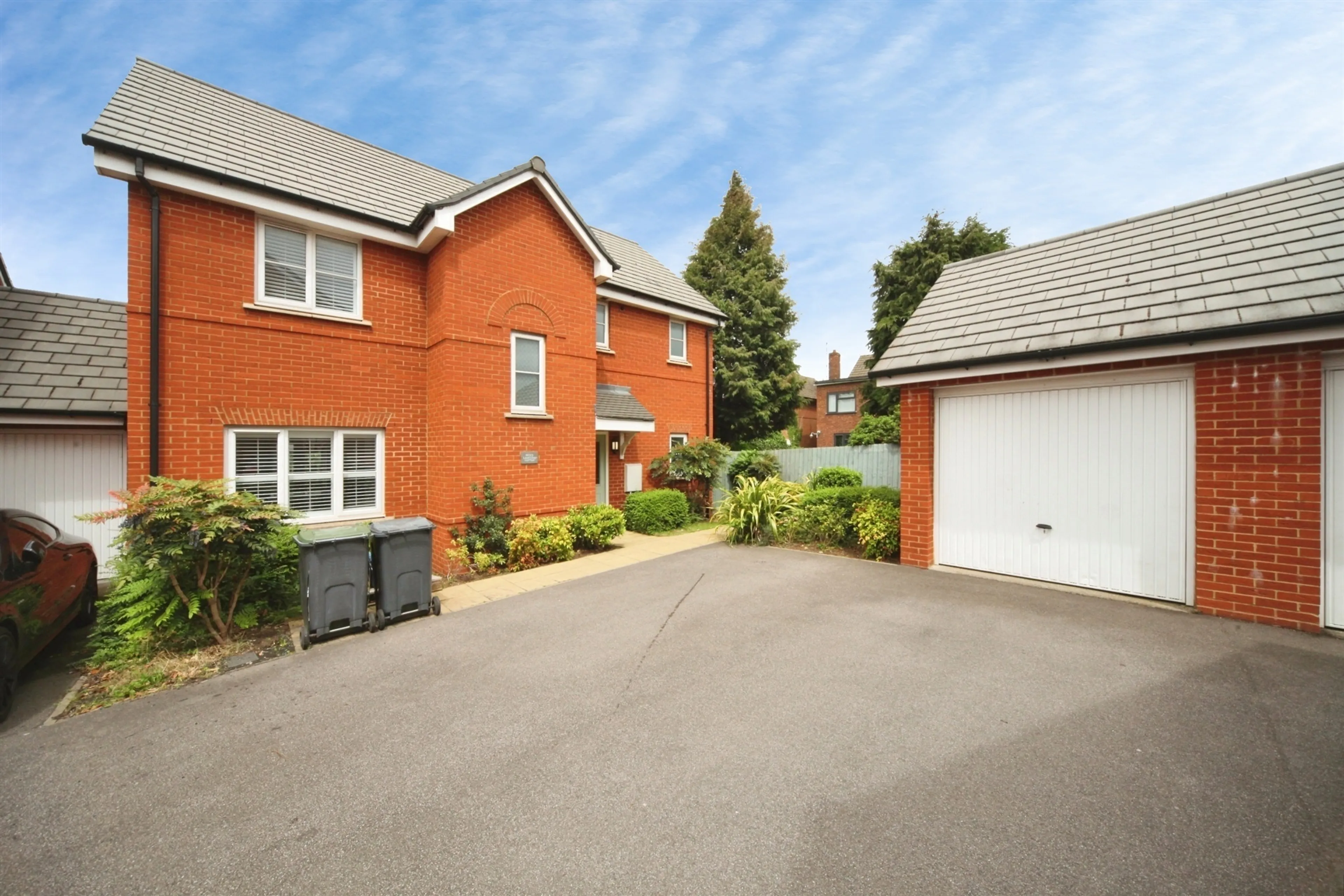 Property photo 0