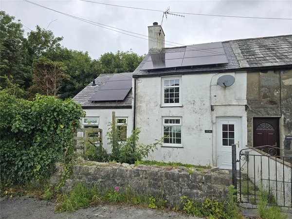 Llanwnda, Caernarfon, Gwynedd, LL54