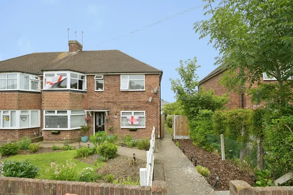 Brockley Crescent, Romford, RM5