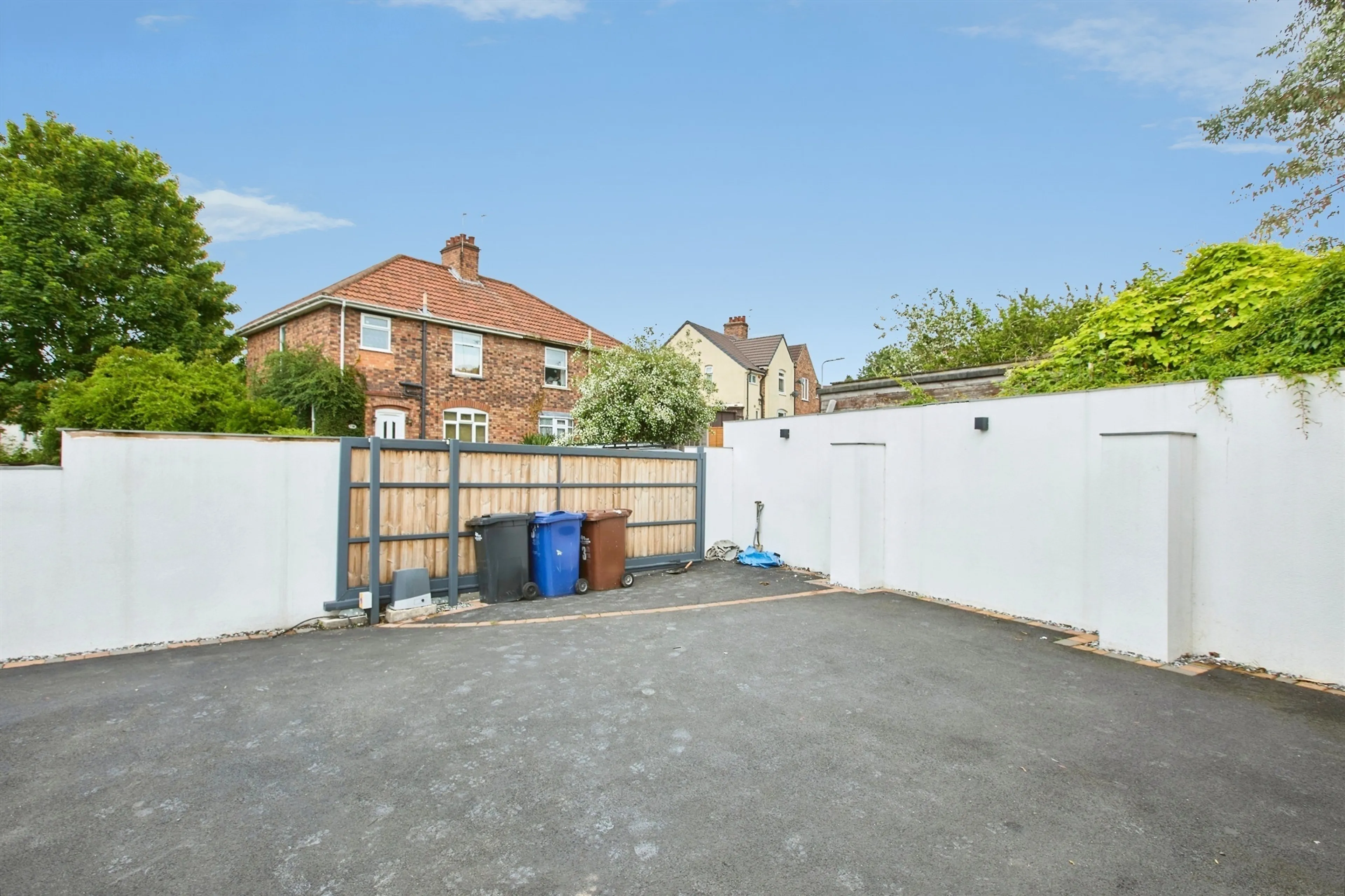 Property photo 33