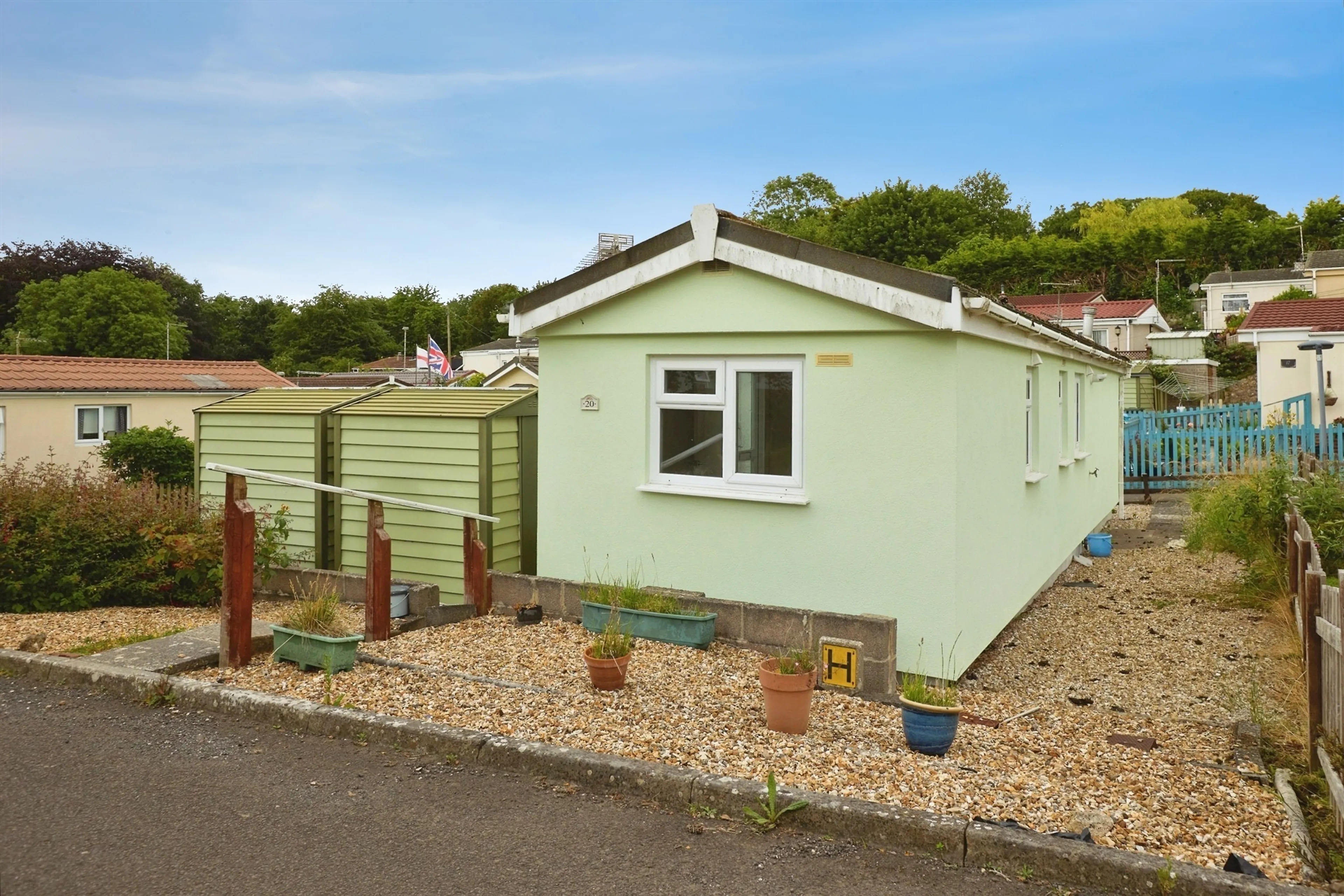 Property photo 0