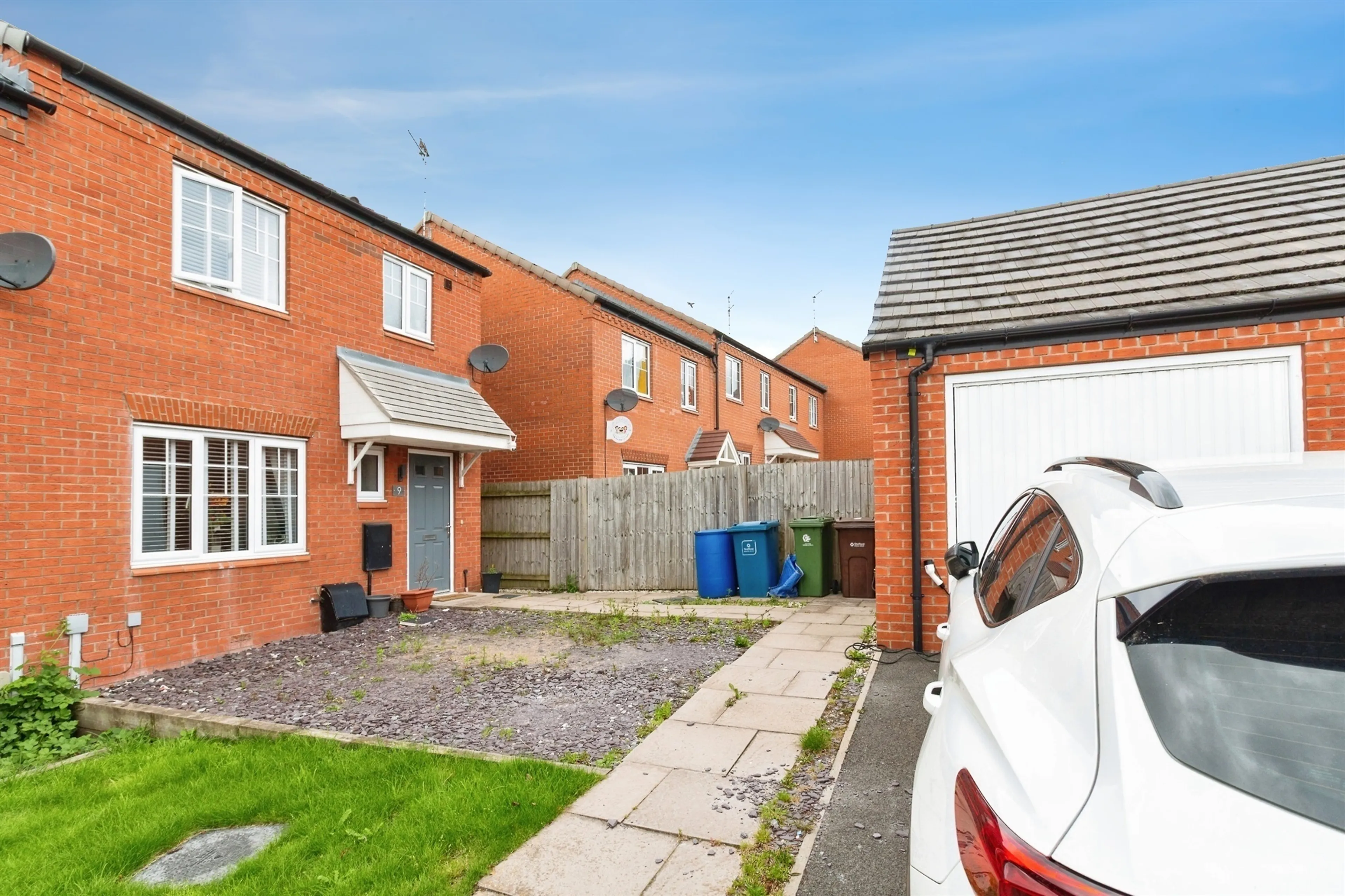 Property photo 0
