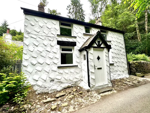 Cartref, Melin-Y- Coed, Llanrwst, L26...