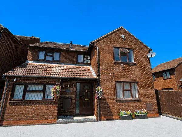 Leafield Rise, Two Mile Ash, MK8
