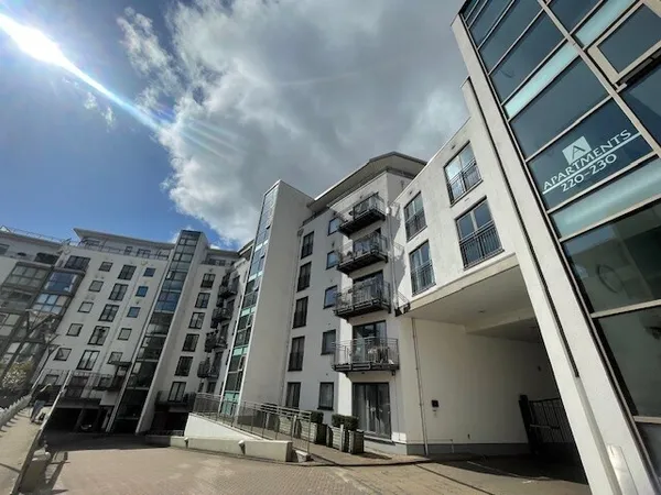 Liberty Place, B16