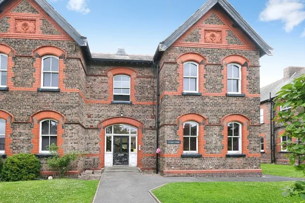 New Hall, Liverpool, Merseyside, L10