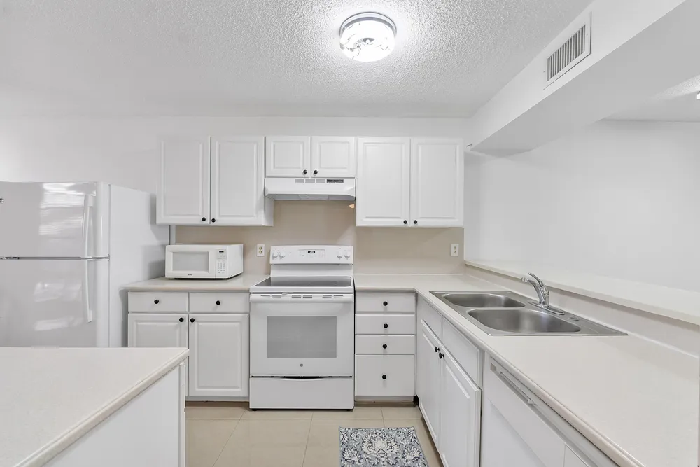 5828 Coral Lake Dr, Margate, FL 33063