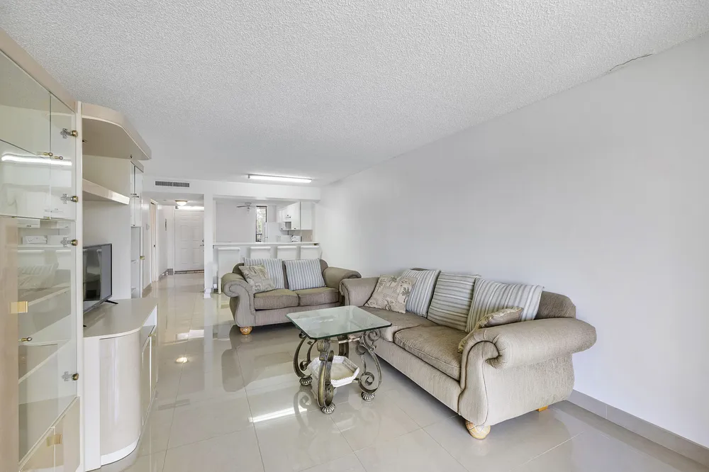 5828 Coral Lake Dr, Margate, FL 33063