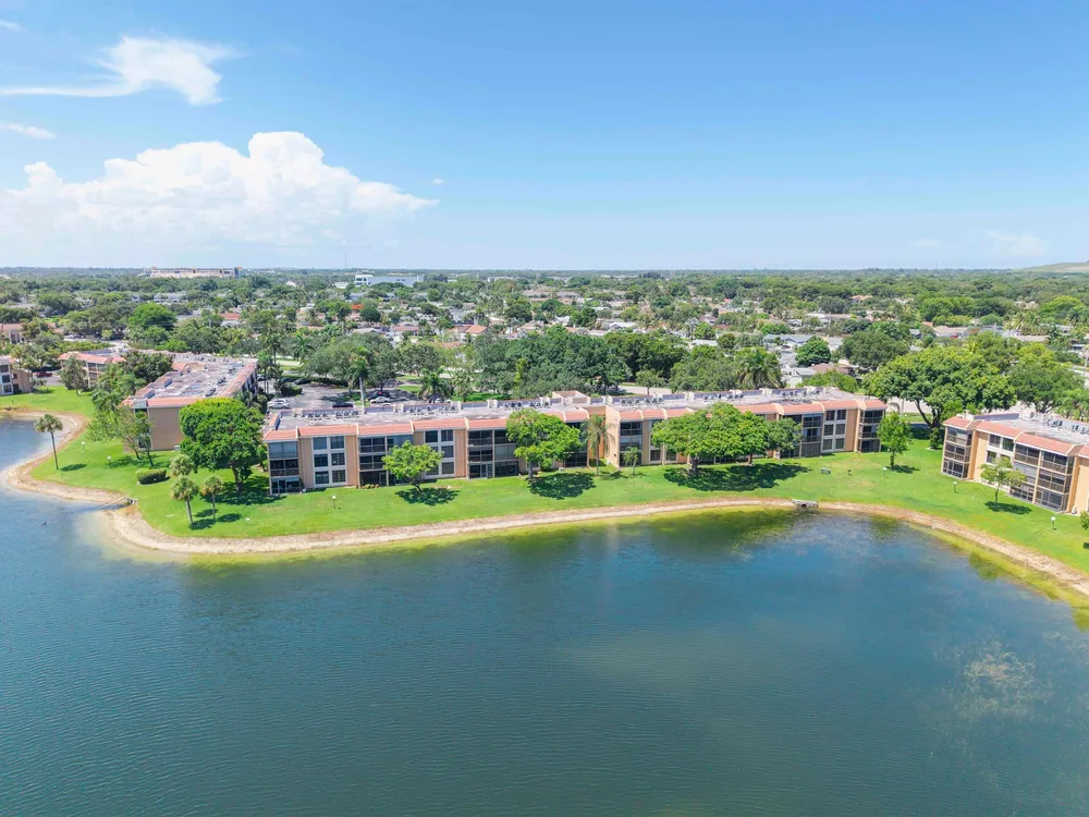 5828 Coral Lake Dr, Margate, FL 33063