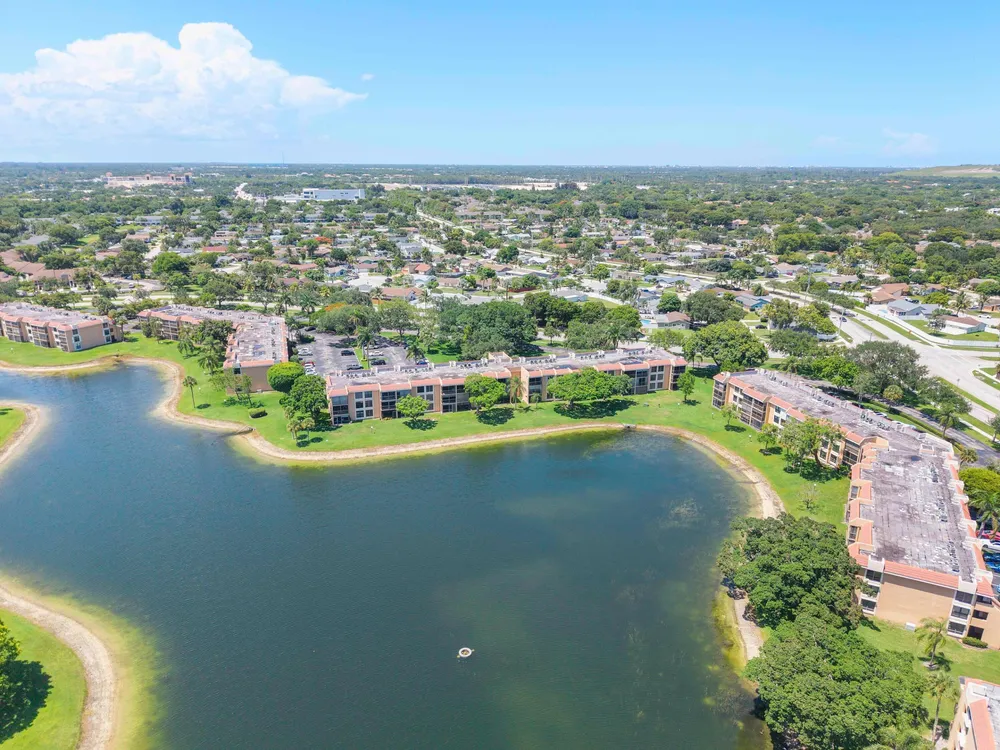 5828 Coral Lake Dr, Margate, FL 33063