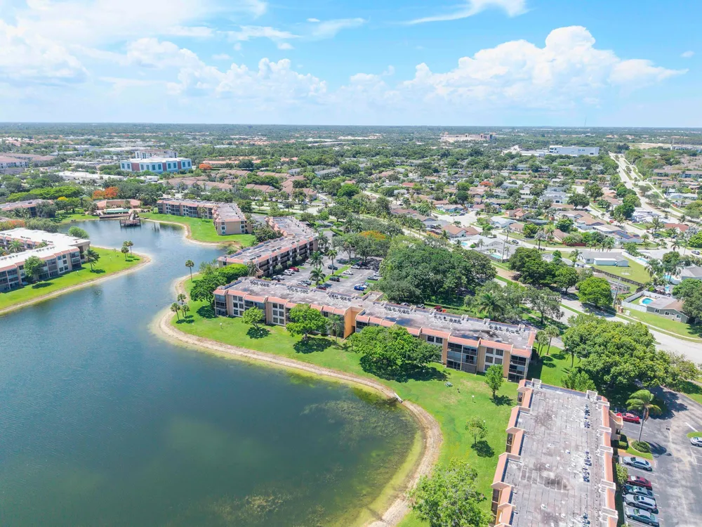 5828 Coral Lake Dr, Margate, FL 33063