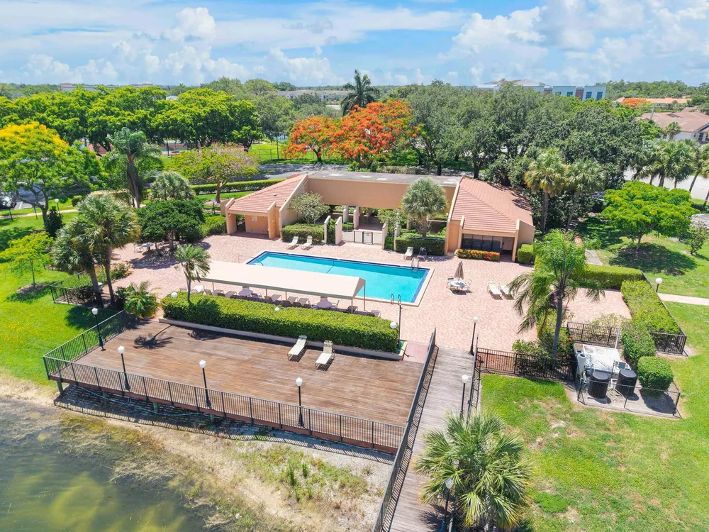 5828 Coral Lake Dr, Margate, FL 33063