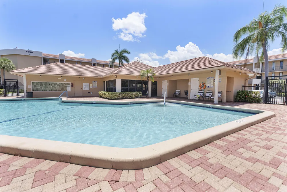 5828 Coral Lake Dr, Margate, FL 33063