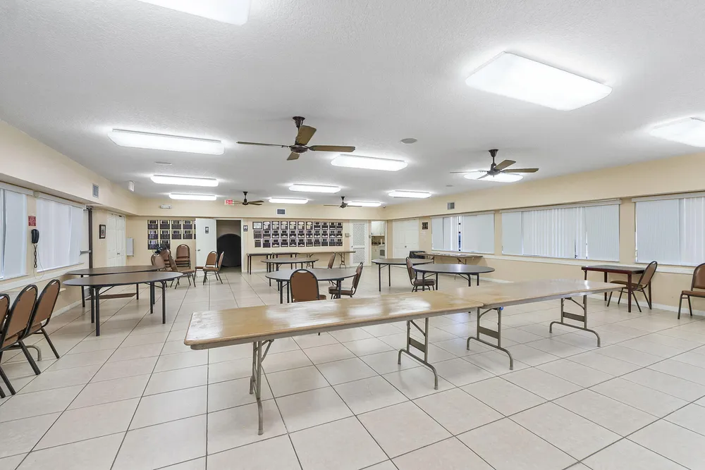 5828 Coral Lake Dr, Margate, FL 33063