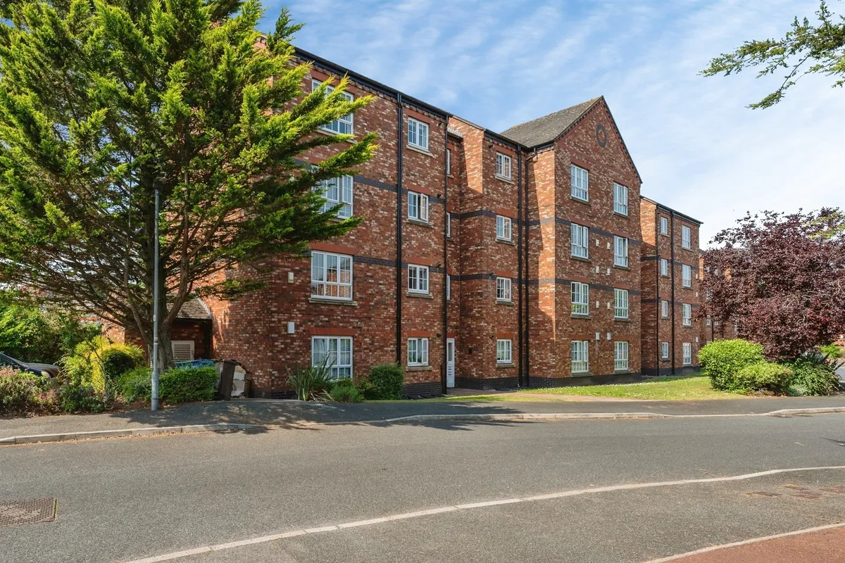 Thomas Brassey Close, Chester