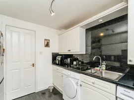 Thomas Brassey Close, Chester thumb 3
