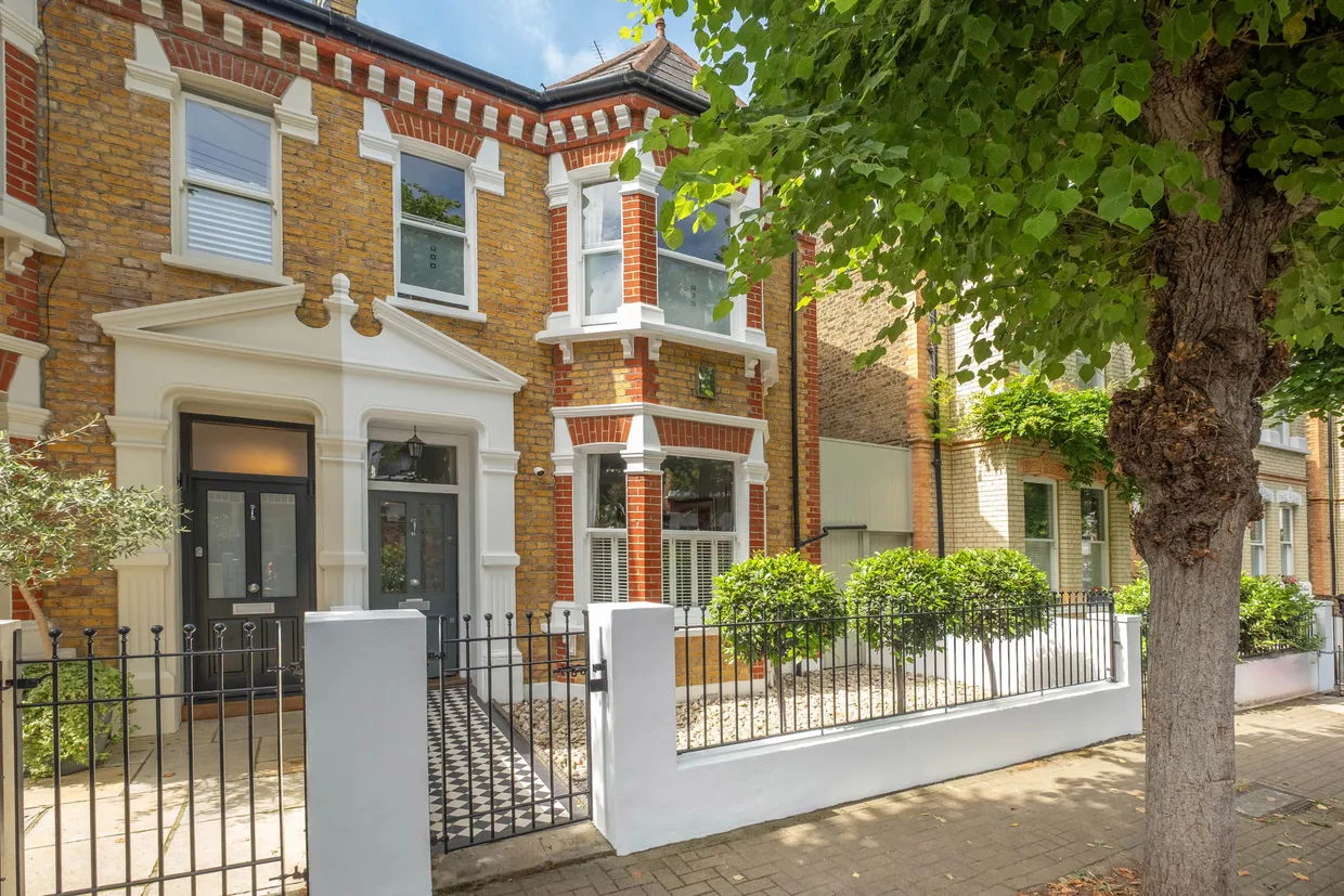 Swanage Road, London, SW18 photo 1