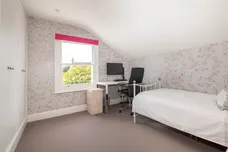Swanage Road, London, SW18 photo 14