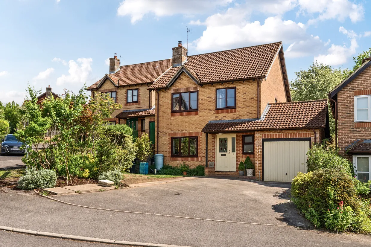 Thomson Way, Marlborough, SN8 photo 1