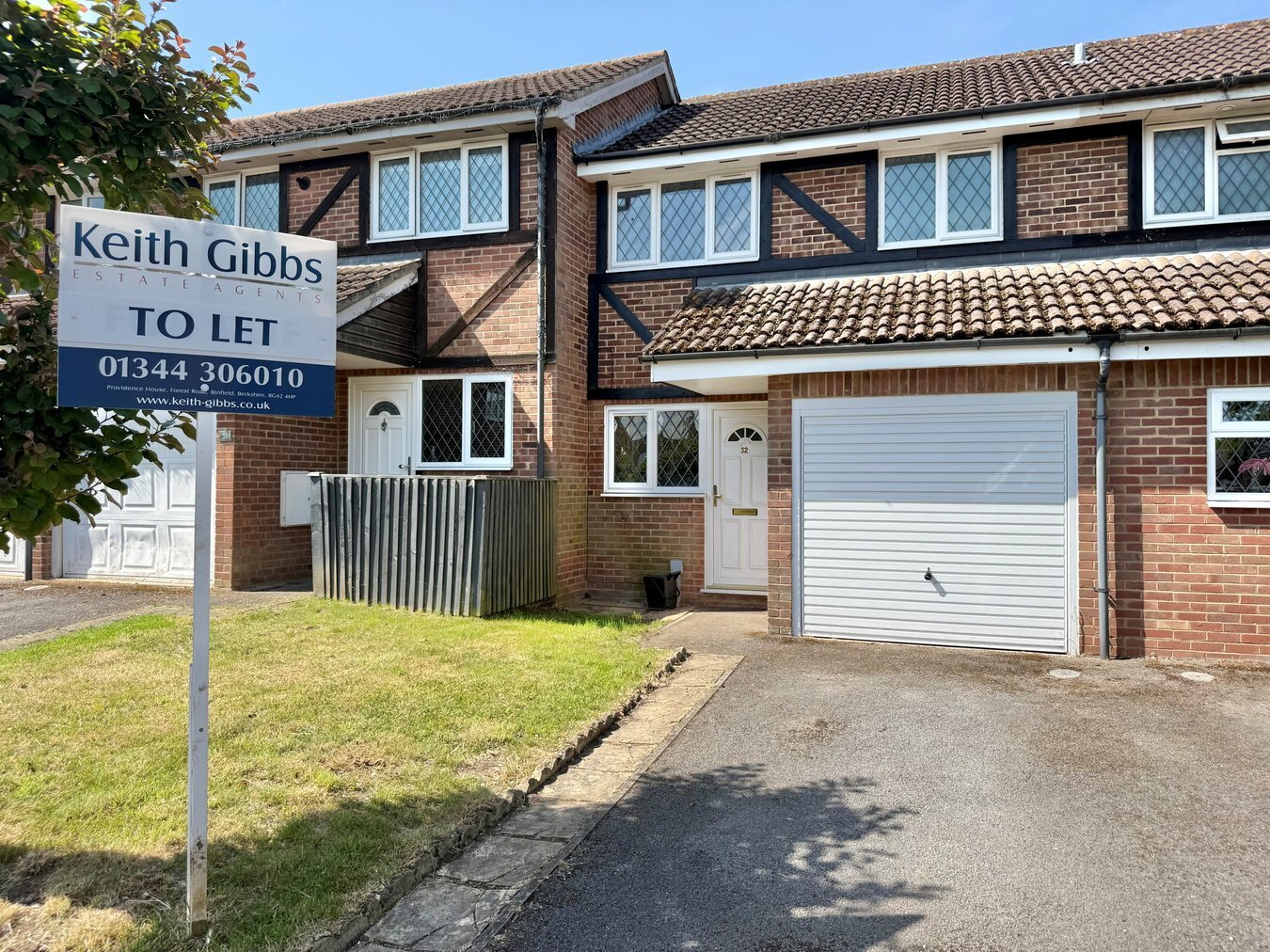 Challis Place, Binfield, Bracknell, RG42 Image 1