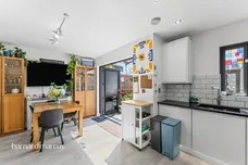 Tomblin Mews, London