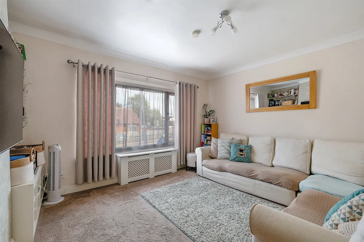 Kingston Road, Leatherhead, Surrey, KT22