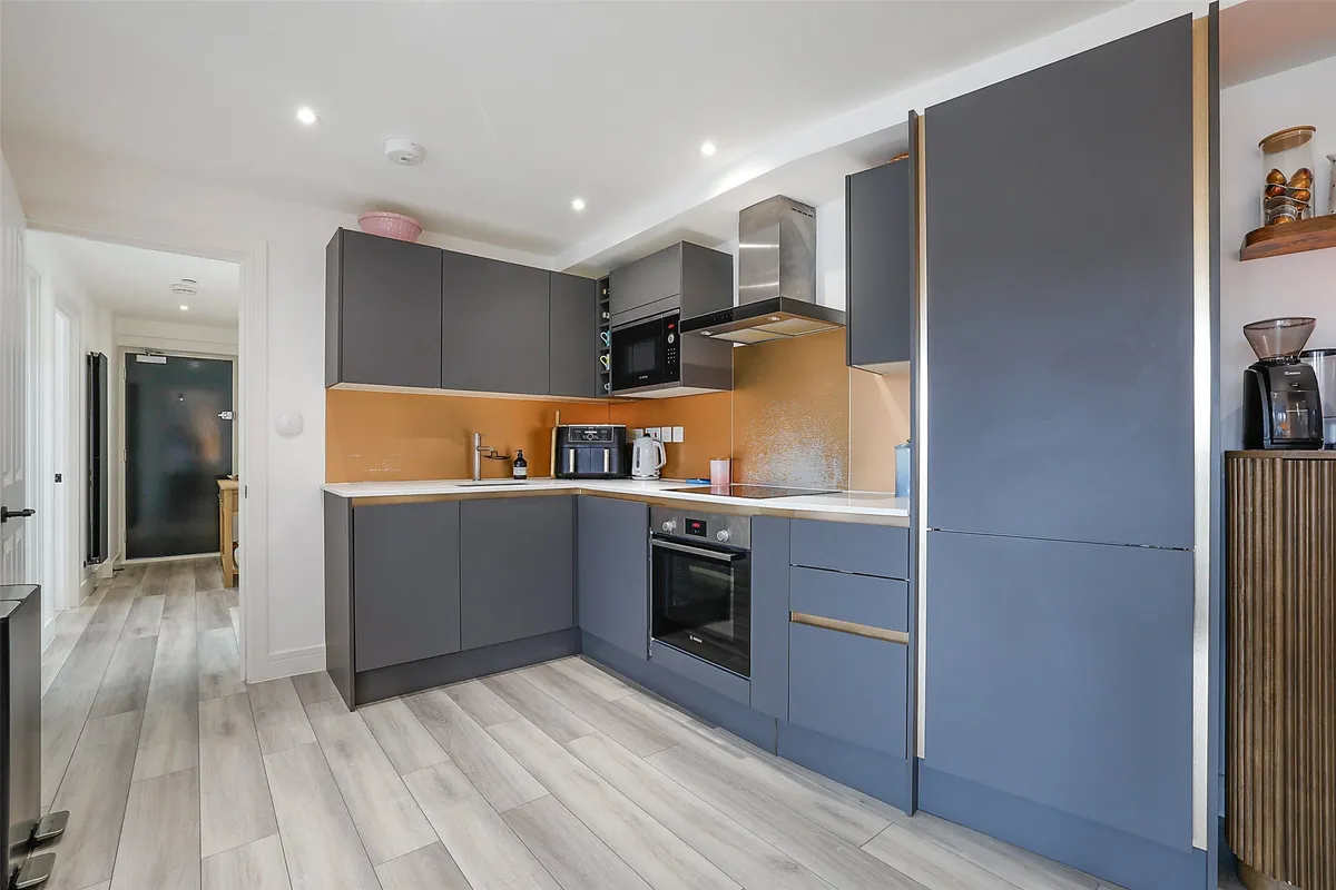 Bridge Street, Leatherhead, Surrey, KT22