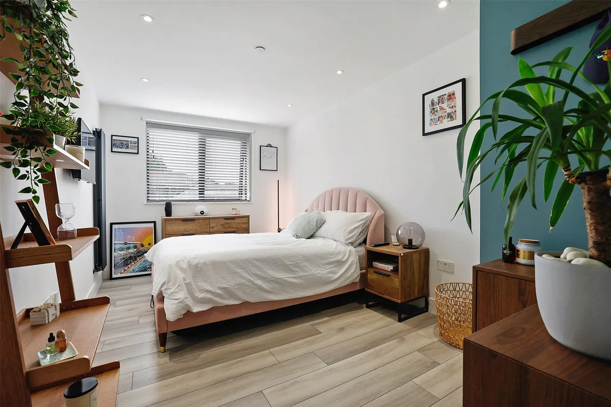 Bridge Street, Leatherhead, Surrey, KT22
