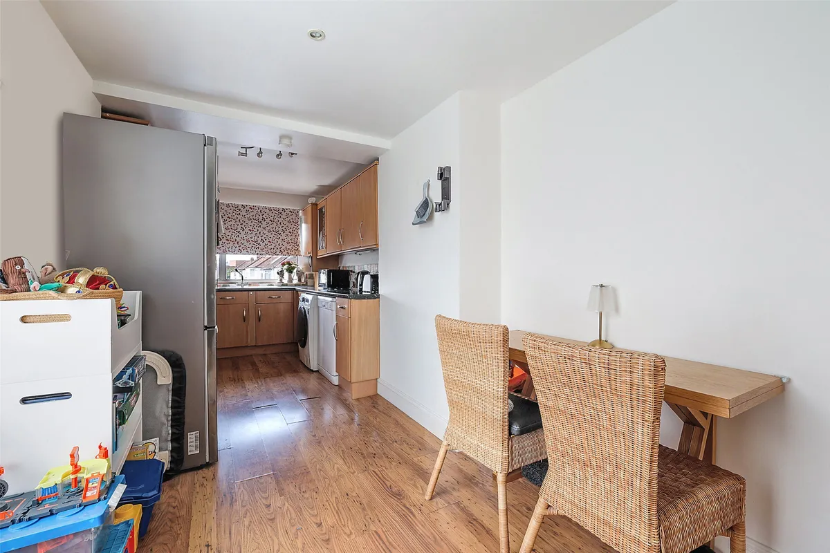 Kingston Road, Leatherhead, Surrey, KT22