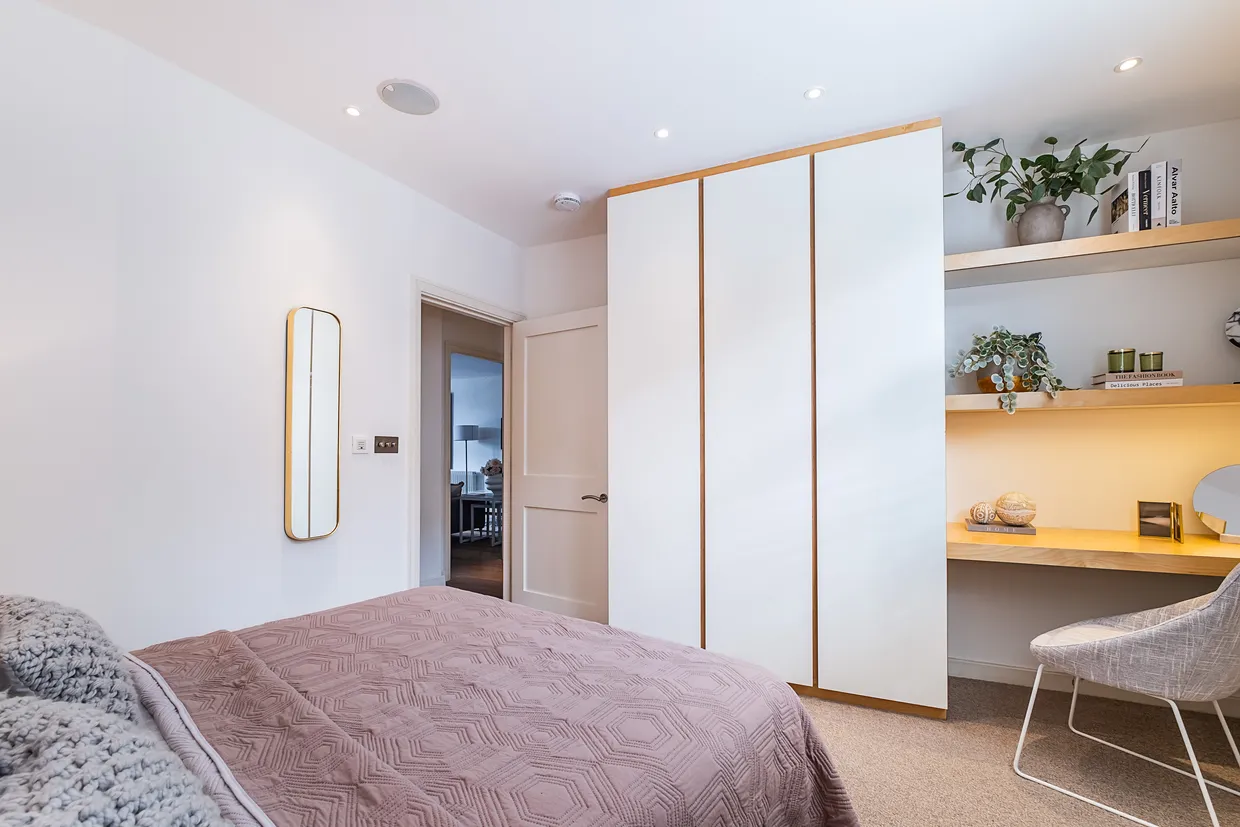 85 Petersham Road, Richmond, TW10 photo 12
